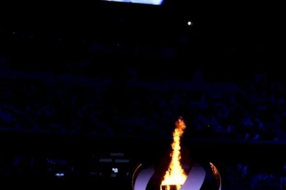 أولمبياد باريس: الشعلة الأولمبية قرب متحف اللوفر