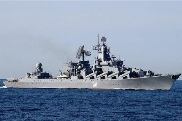 أسطول روسي يعبر البحر الأحمر