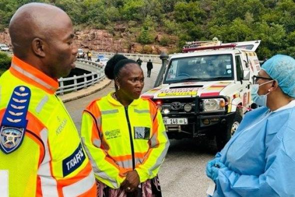 مقتل 45 شخصاً في حادث مروري مأساوي بجنوب أفريقيا