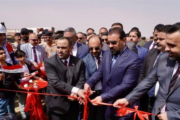 وزير الكهرباء يفتتح خط الربط الكهربائي بين العراق والأردن