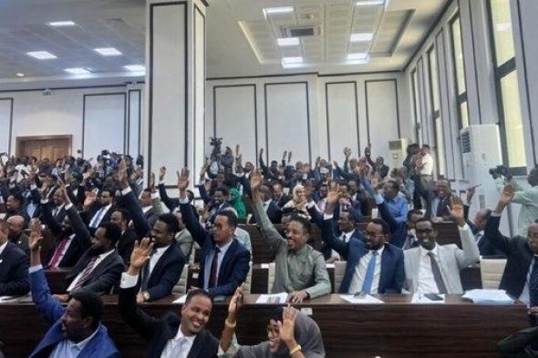 البرلمان الصومالي يوافق على تعديل كبير للدستور