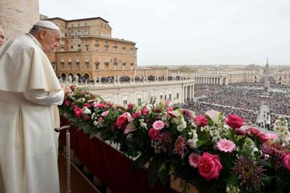 البابا يدعو إلى السلام بمناسبة عيد الفصح
