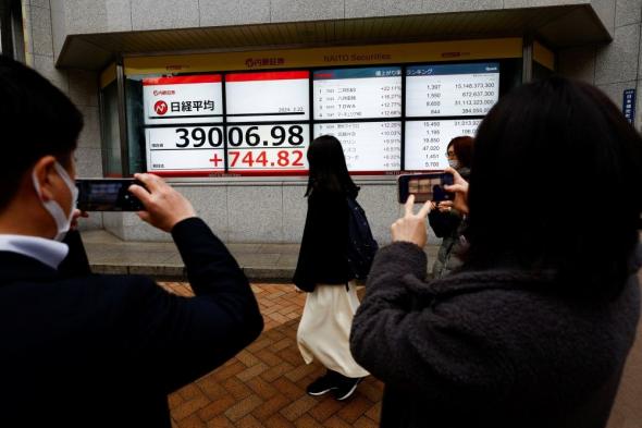 بورصة طوكيو.. سوق الأسهم اليابانية يفتح على ارتفاع