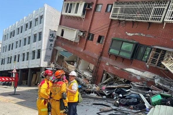 تايوان تطلق تحذيراً من خطر حدوث تسونامي بعد زلزال عنيف