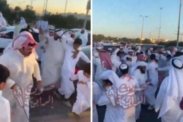 تراند اليوم : "ضرب بالأيدي والعُقُل".. شاهد: هوشة بين كويتيين بعد فوز مرشح في انتخابات مجلس الأمة