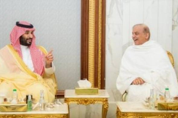 تراند اليوم : بالصور .. ولي العهد يستقبل رئيس الوزراء الباكستاني بحضور ولي عهد البحرين