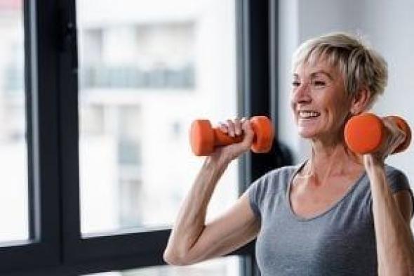 هل يمكن بناء العضلات في سن الشيخوخة؟