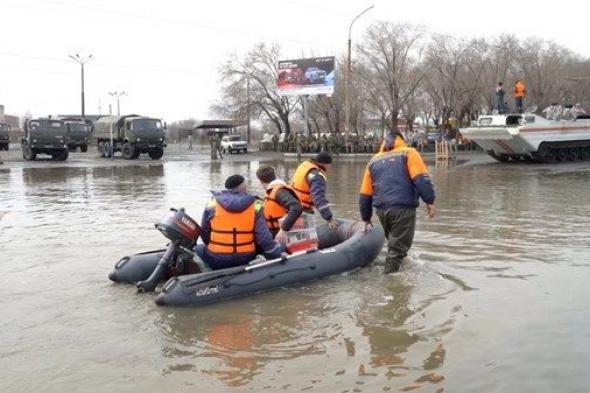 إجلاء الآلاف من منطقة أورينبورج الروسية بسبب الفيضانات