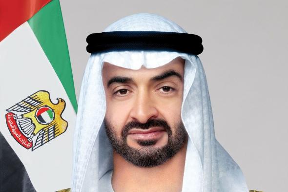 الامارات | رئيس الدولة يؤدي صلاة العيد في جامع الشيخ زايد في أبوظبي