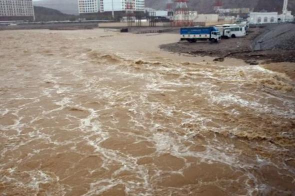 الامارات | وفاة 12 شخصاً بينهم 9 طلاب في سلطنة عمان بسبب الأمطار