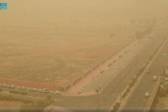 حتى 9 صباحًا.. أتربة مثارة على أجزاء من الرياض