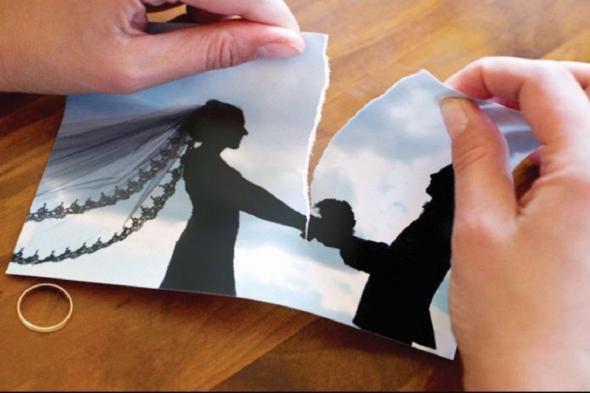 الامارات | موظف شارد يتسبب في طلاق زوجين  والمحكمة ترفص تصحيح الخطأ