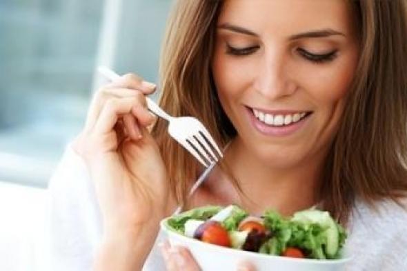 تراند اليوم : الكشف عن 3 أطعمة تساعد النساء في سن اليأس على إنقاص الوزن