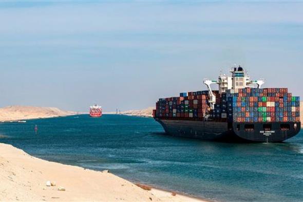 "أمبري": على السفن التجارية في الخليج وغرب المحيط الهندي البقاء في حذر