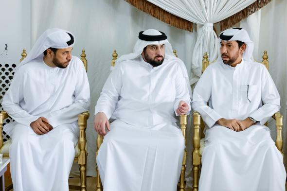 الامارات | أحمد بن محمد يقدم واجب العزاء في زوجة أحمد الشنقيطي