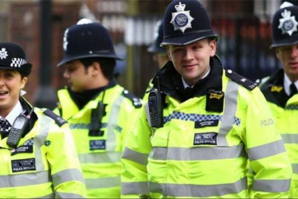 القصة الكاملة لجدال الضباط والرجل اليهودي واعتذار شرطة لندن