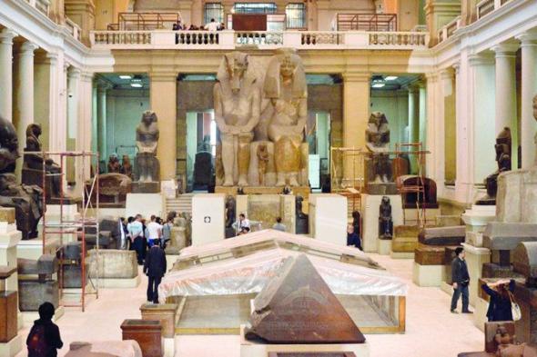 الامارات | مصر تستعيد رأس تمثال للملك رمسيس الثاني من سويسرا