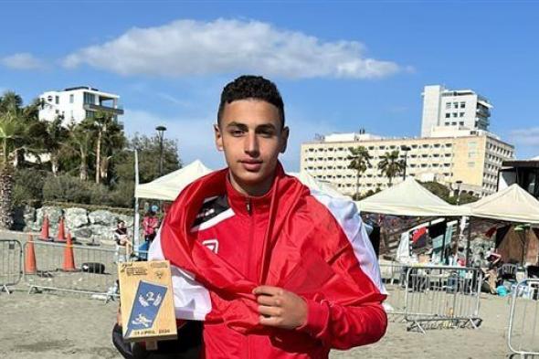 زياد سلامة يحصد ميدالية فضية في بطولة قبرص للتجديف