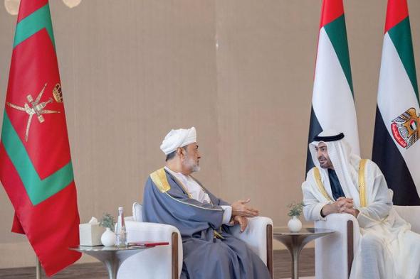 الامارات | رئيس الدولة وسلطان عُمان يبحثان تعزيز العلاقات وتطورات المنطقة