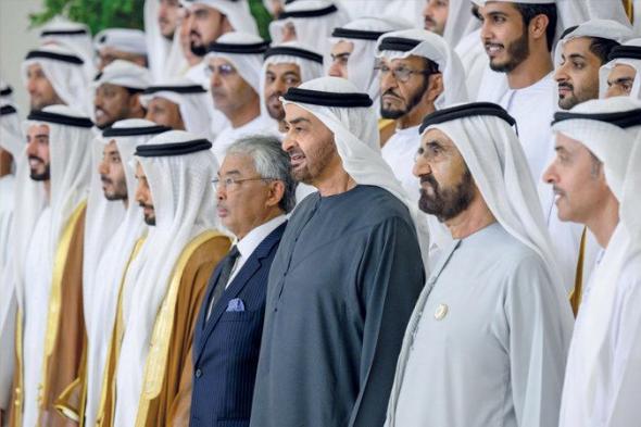 الامارات | رئيس الدولة ومحمد بن راشد يشهدان أفراح آل نهيان