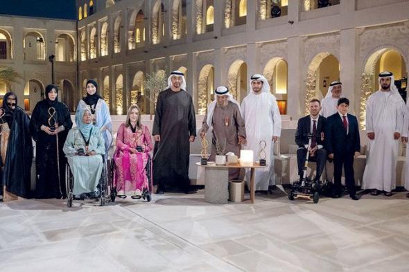 الامارات | المكرمون بجائزة أبوظبي: حفاوة استقبال رئيس الدولة وحديثه إلينا أكبر من أي تكريم