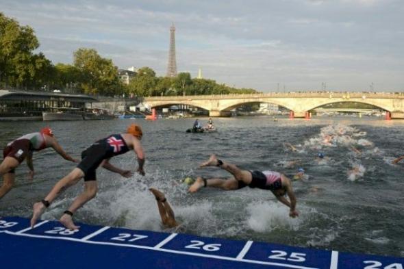 فرنسا تحبس انفاسها لمنافسات السباحة في نهر السين