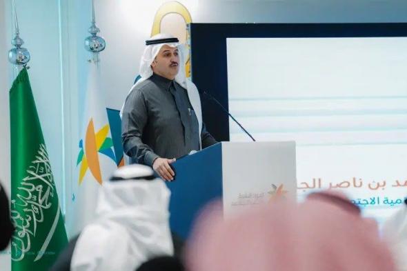 السعودية | مساعد وزير الموارد البشرية والتنمية الاجتماعية يناقش التحديات والعقبات التي تواجه فرع الوزارة بالشرقية