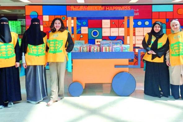 الامارات | متطوعون من طلبة جامعة دبي يشاركون في مبادرات مجتمعية
