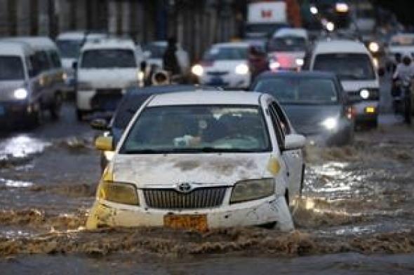 الخليج اليوم .. غزيرة وطويلة الأمد.. تحذير من فيضانات مفاجئة تجتاح اليمن