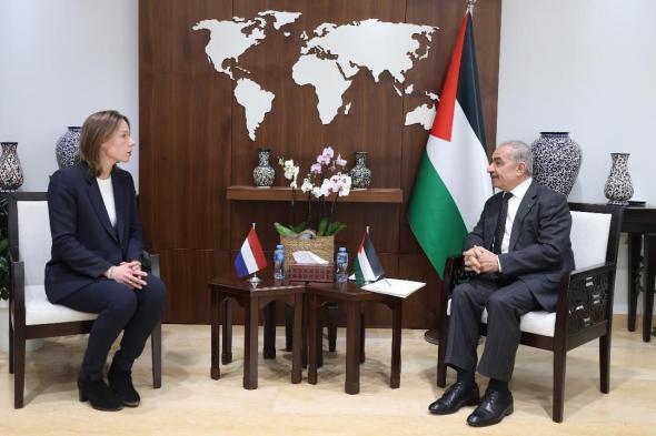 رئيس الوزراء الفلسطيني يبحث مع وزيرة الخارجية الهولندية مستجدات الأوضاع في الأراضي المحتلة