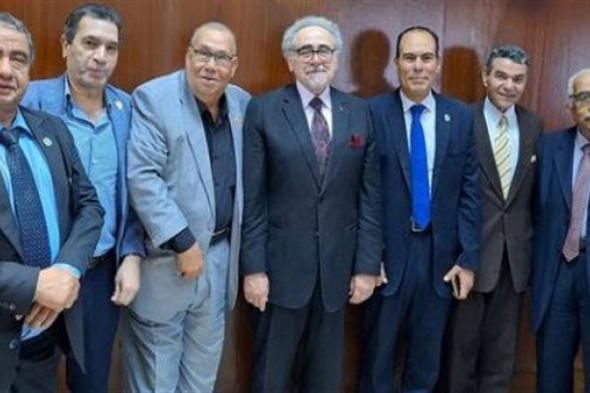 استمرار الدكتور علاء عبد الهادي رئيساً لمجلس إدارة النقابة العامة لاتحاد كتاب مصر