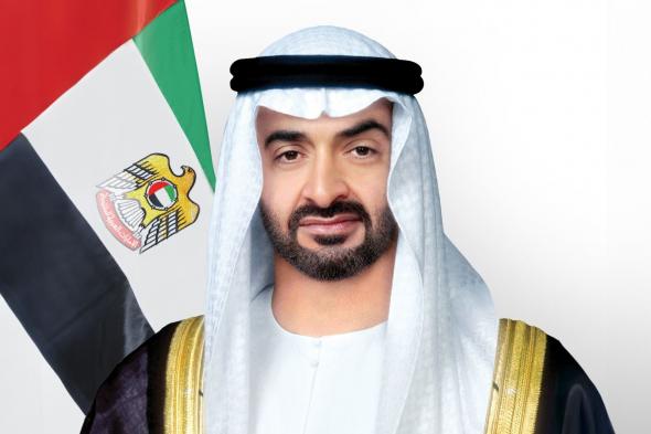 الامارات | رئيس الدولة يستقبل فريق هجن الرئاسة