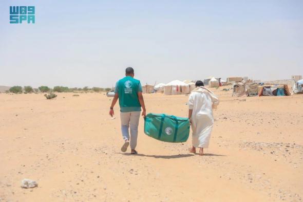 السعودية | مركز الملك سلمان للإغاثة يوزع مساعدات إيوائية لمتضرري السيول في محافظة حضرموت