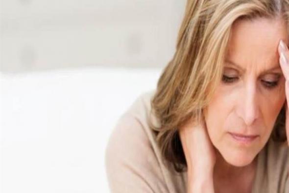 دراسة تكشف.. سر إصابة النساء بالاكتئاب خلال سنوات ما قبل انقطاع الطمث