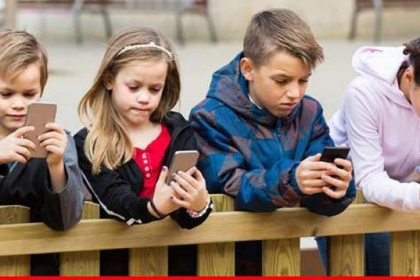مواقع التواصل: الخطر يهدد الأطفال في كل منزل ومسؤولية الأهل أساسية