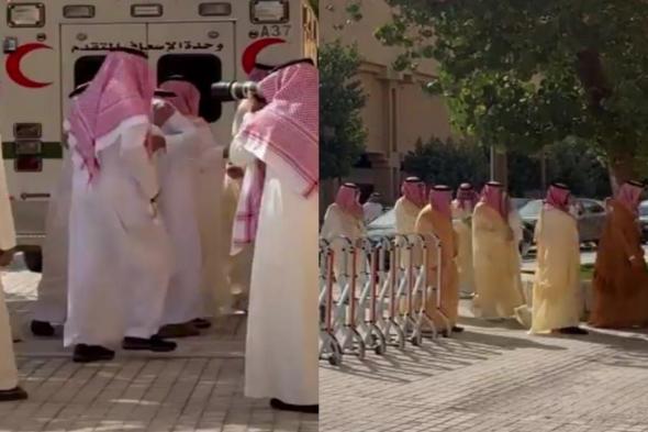 توافد المصلين للصلاة على الأمير الراحل بدر بن عبدالمحسن.. فيديو
