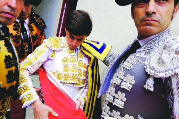 الامارات | إسبانيا تتحول.. إلغاء الجائزة الوطنية لمصارعة الثيران