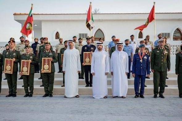 حمدان بن محمد يشهد احتفال القوات المسلحة بذكرى توحيدها