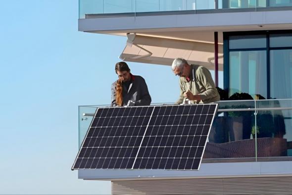 هل يمكن تركيب الألواح الشمسية على الشرفة؟ إليك الإجابة