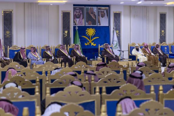 السعودية | أمير منطقة الجوف يلتقي أهالي محافظة القريات خلال جلسته الأسبوعية