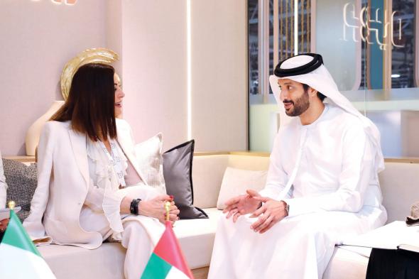 الخليج اليوم .. الإمارات تعزز التعاون مع إيطاليا والمجلس العالمي للسفر والسياحة