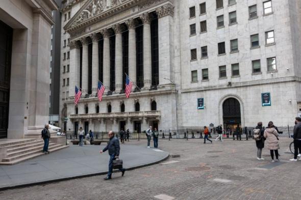 الأسهم الأمريكية تتطلع لتعويض خسائرها بعد موجة تراجع كبيرة