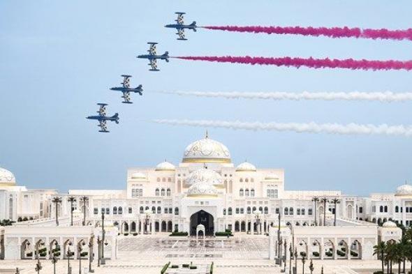 علم إندونيسيا يزين سماء أبوظبي