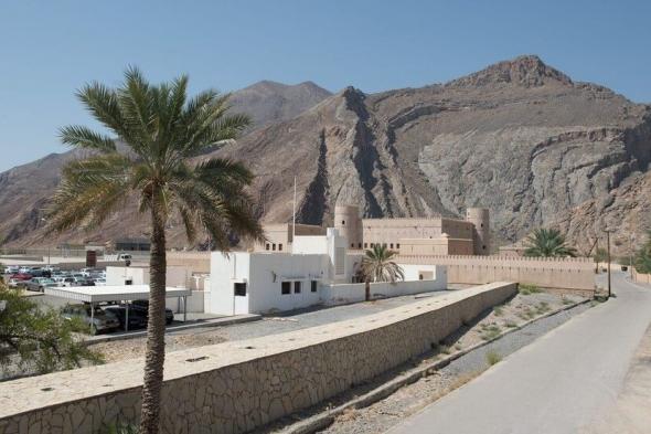 الخليج اليوم .. سلطنة عمان.. رحلة جبلية تنتهي بوفاة مواطن و3 أشخاص من جنسيات عربية (فيديو)