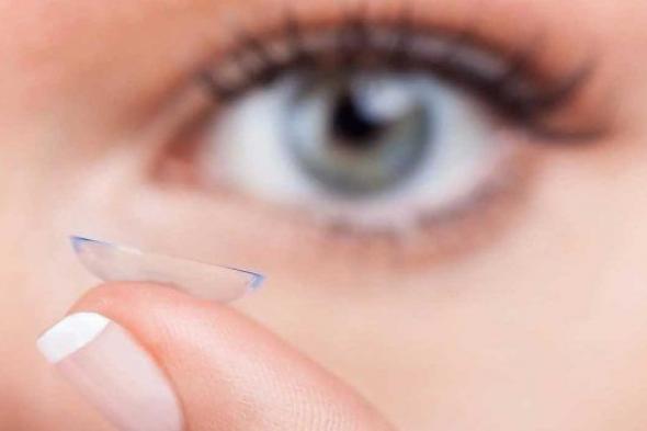 الامارات | تحذير لمرتدي العدسات اللاصقة أثناء النوم!