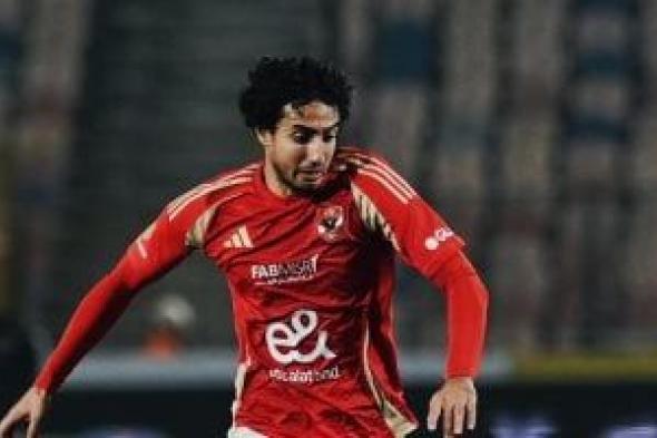 محمد هانى يقود الجبهة اليمنى للأهلى في مباراة فاركو بالدوري