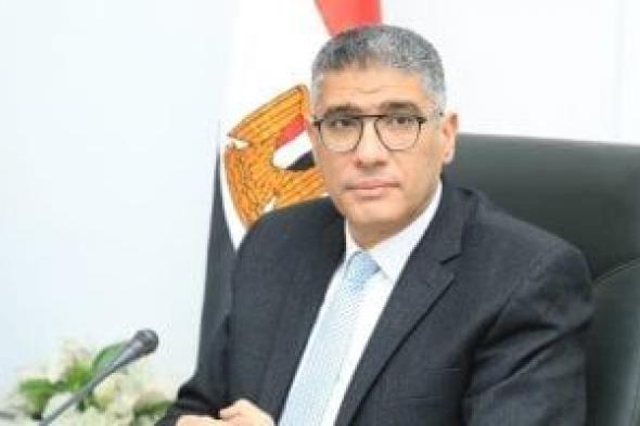 محافظ الجيزة يتفقد مشروع خط الصرف 1200مم لحل مشكلة الطفوحات فى بشتيل