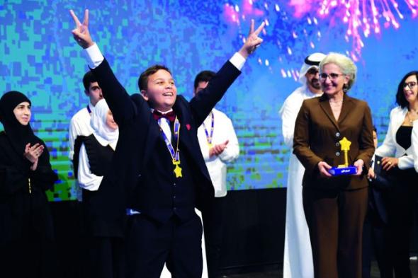 الامارات | عبدالرزاق الأسمر بطلاً لتحدي القراءة العربي في لبنان