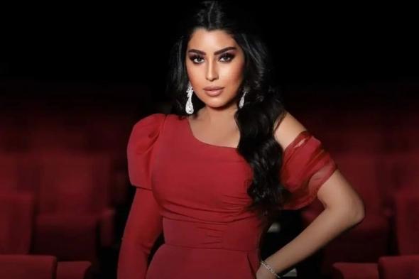 غنائية استعراضية.. تفاصيل مسرحية فيلم رومانسي لـ وفاء وأيتن عامر