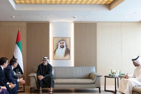 خالد بن محمد بن زايد يلتقي رئيس مجلس إدارة اللجنة الاقتصادية الأوراسية